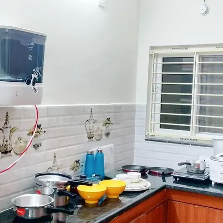 Servostay 2 Bhk Fully Furnished Hafeezpet #101 Hyderabad Exterior photo