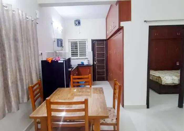 Servostay 2 Bhk Fully Furnished Hafeezpet #101