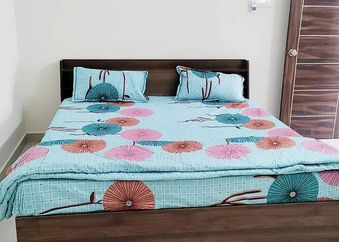 Servostay 2 Bhk Fully Furnished Hafeezpet #101